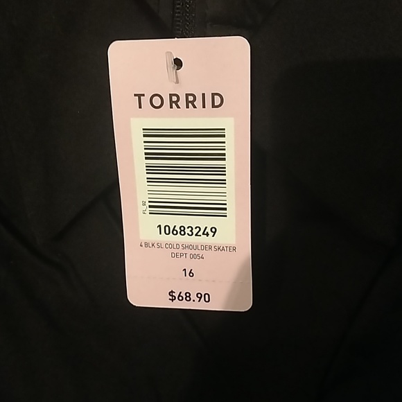 Black torrid dress - Picture 2 of 2